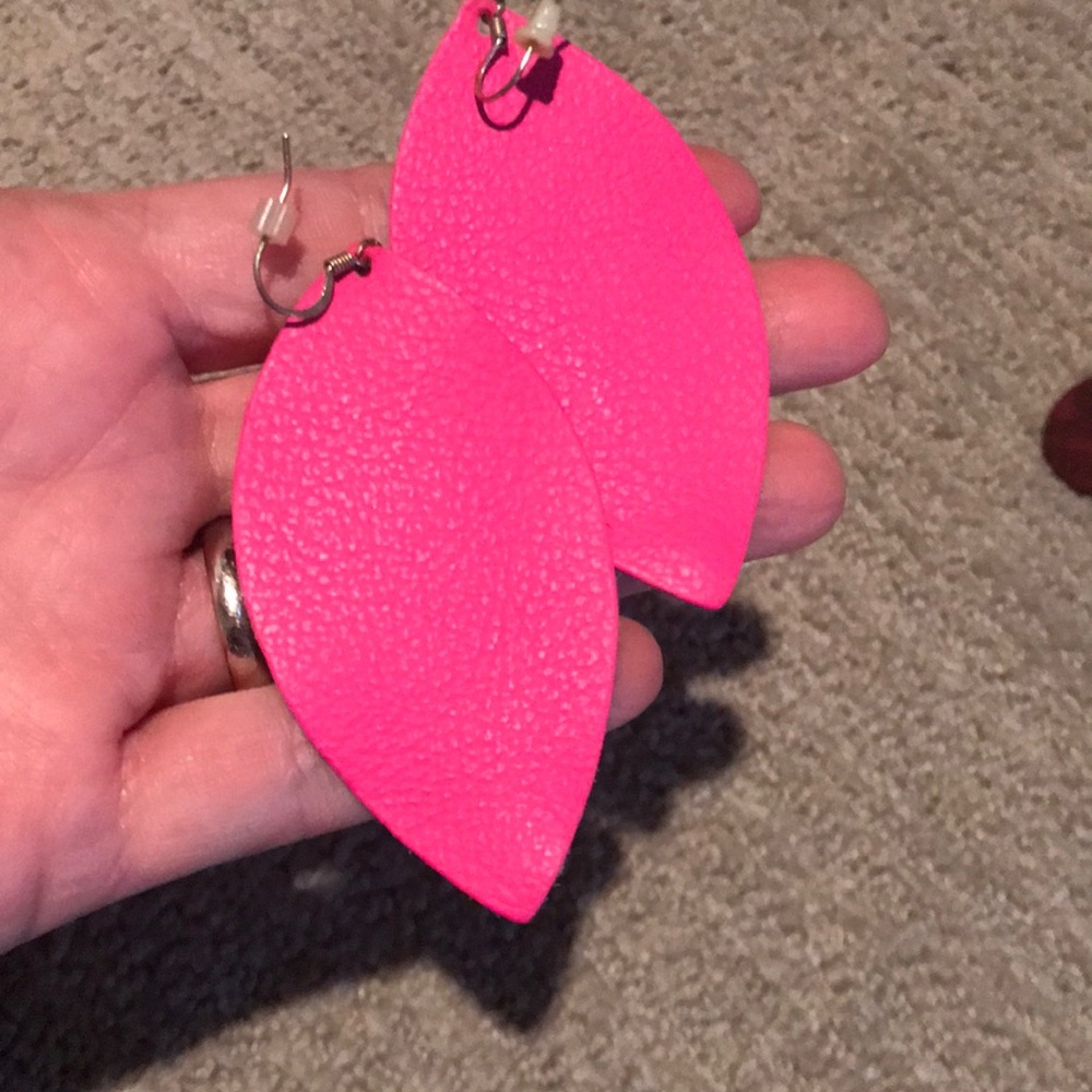 Fun bundle of leather earrings - Picture 2 of 5